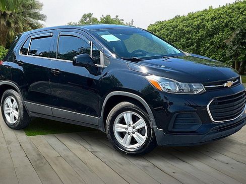Used 2020 Chevrolet Trax LS w/ Tint and Cruise Package image 11