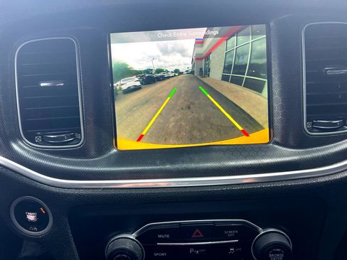 Used 2017 Dodge Charger R/T w/ Plus Group image 19