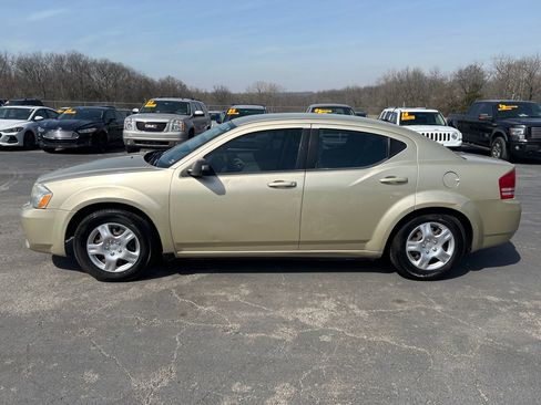 Used 2010 Dodge Avenger SXT image 1