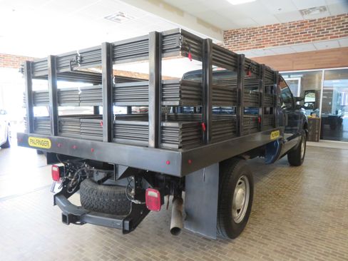 Used 2016 Ford F250 XL image 4