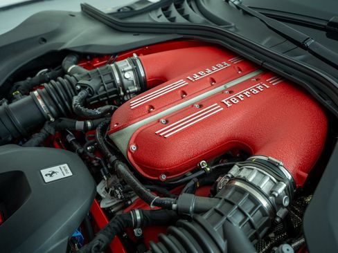 Certified 2025 Ferrari 12Cilindri RWD image 43