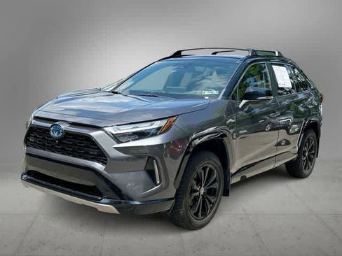 Used 2022 Toyota RAV4 XSE AWD/4WD image 1