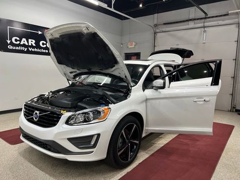 Used 2016 Volvo XC60 T6 R-Design w/ Climate Package image 45