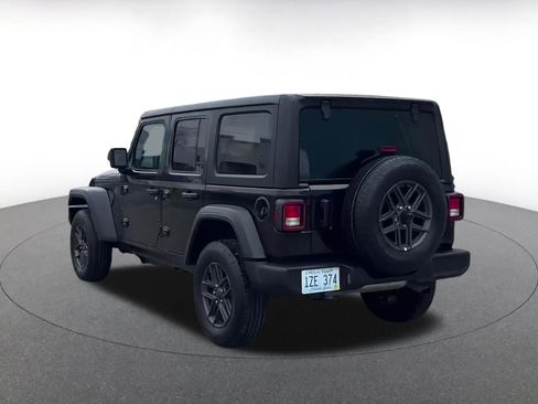 Used 2025 Jeep Wrangler Sport S image 11
