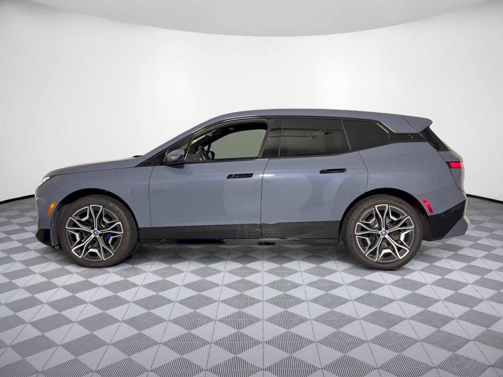Certified 2024 BMW iX xDrive50 w/ Premium Package AWD/4WD image 2