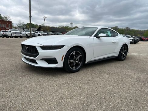 New 2025 Ford Mustang Coupe image 4