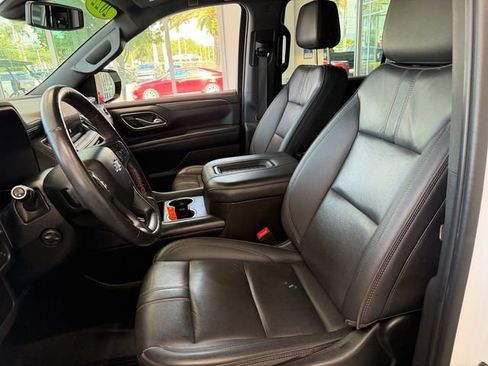 Certified 2022 Chevrolet Suburban RST w/ Luxury Package RWD image 8