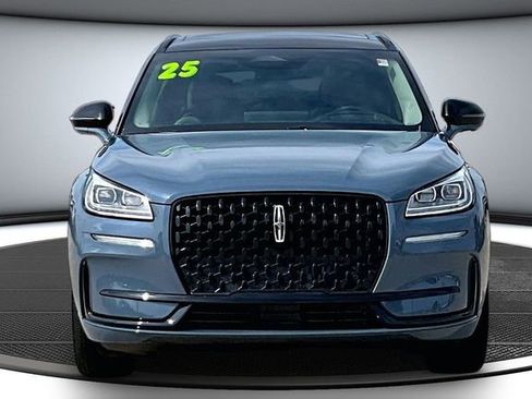 Used 2025 Lincoln Corsair Grand Touring w/ Equipment Group 302A AWD/4WD image 2