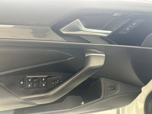 Used 2019 Volkswagen Jetta GLI FWD image 24