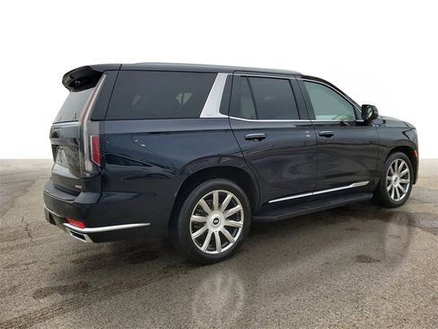 Certified 2022 Cadillac Escalade Premium Luxury Platinum image 4