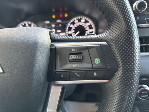 Used 2024 Mitsubishi Outlander SE image 20