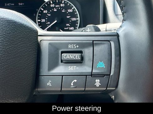 Certified 2025 Nissan Rogue SV AWD/4WD image 10