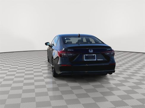 Used 2025 Honda Civic Sport image 7