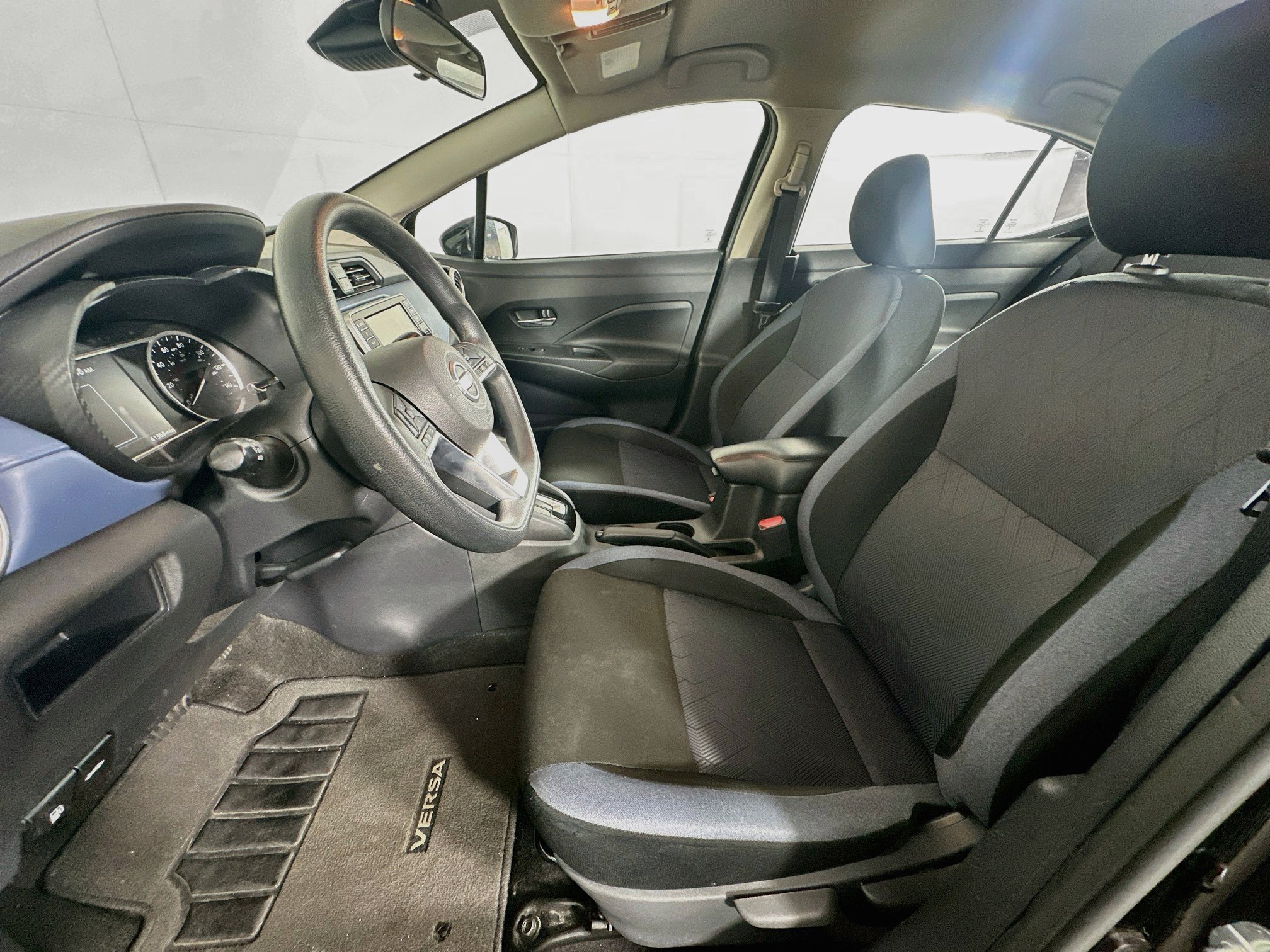 Used 2025 Nissan Versa SV FWD image 13