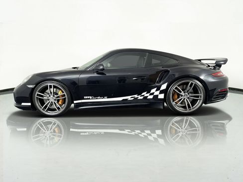 Used 2018 Porsche 911 Turbo image 5