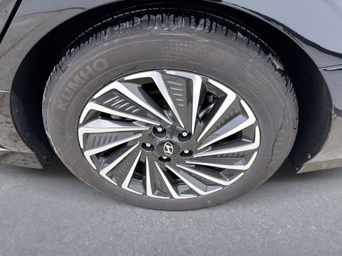 Used 2024 Hyundai Sonata Limited image 21