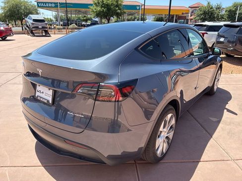Used 2023 Tesla Model Y Long Range AWD/4WD image 9