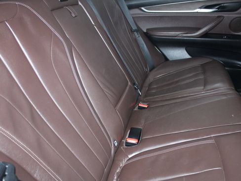 Used 2015 BMW X5 xDrive35i image 11