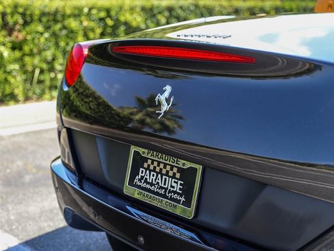 Used 2014 Ferrari California RWD image 16