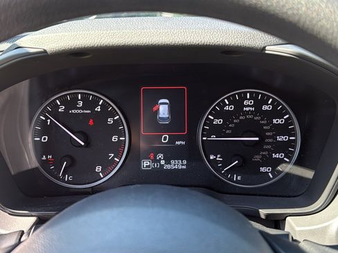 Certified 2024 Subaru Crosstrek 2.0i Premium AWD/4WD image 16