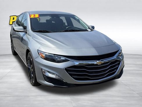 Used 2023 Chevrolet Malibu LT FWD image 2