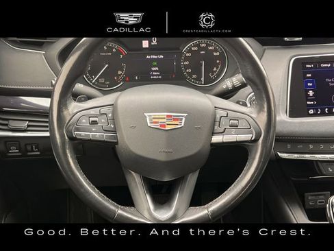 Used 2023 Cadillac XT4 Luxury w/ Cold Weather Package FWD image 16