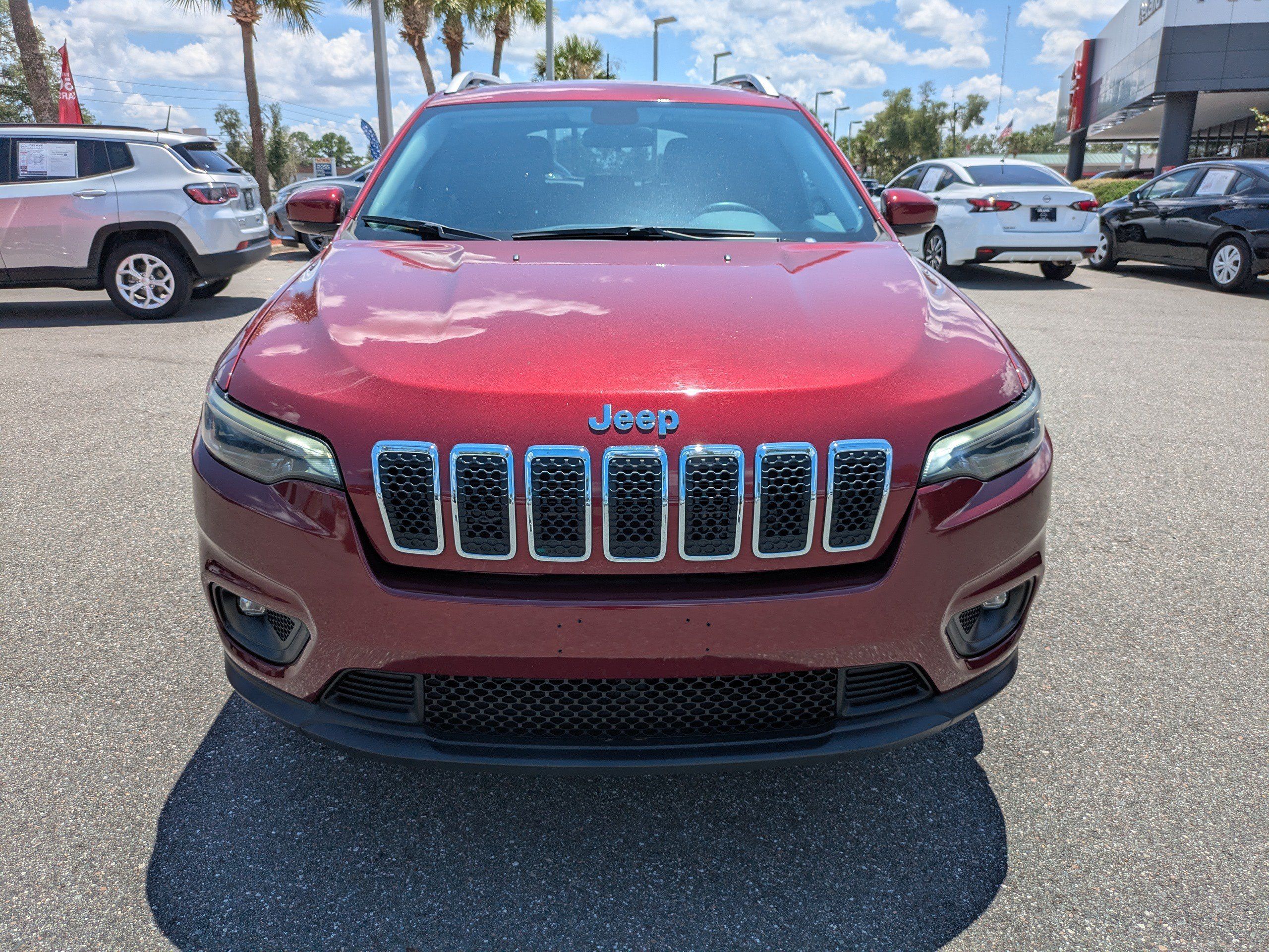Used 2020 Jeep Cherokee Latitude Plus w/ Cold Weather Group AWD/4WD image 9
