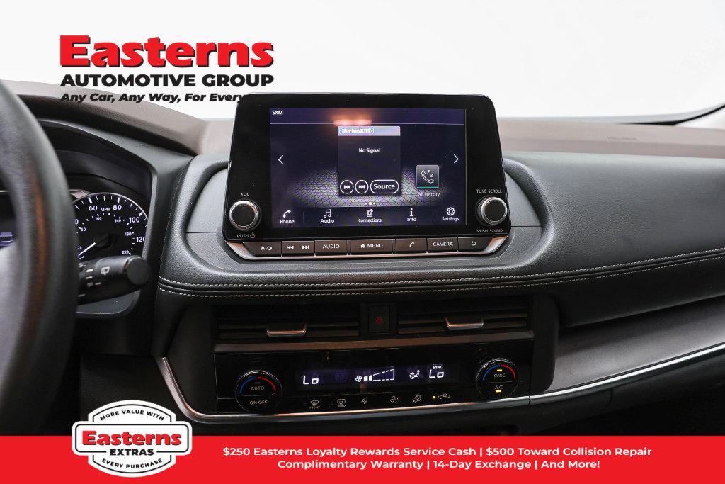 Used 2023 Nissan Rogue SV AWD/4WD image 13