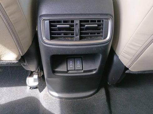 Used 2018 Honda CR-V Touring image 17
