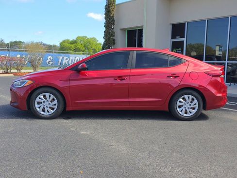Used 2018 Hyundai Elantra SE w/ SE Connectivity Package 04 image 8