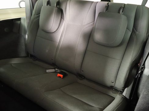 Used 2018 Jeep Wrangler Sport image 12