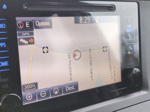 Used 2015 Toyota Sienna SE Premium image 30