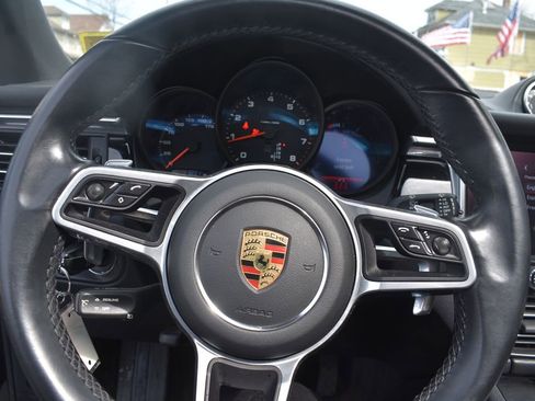 Used 2021 Porsche Macan image 14