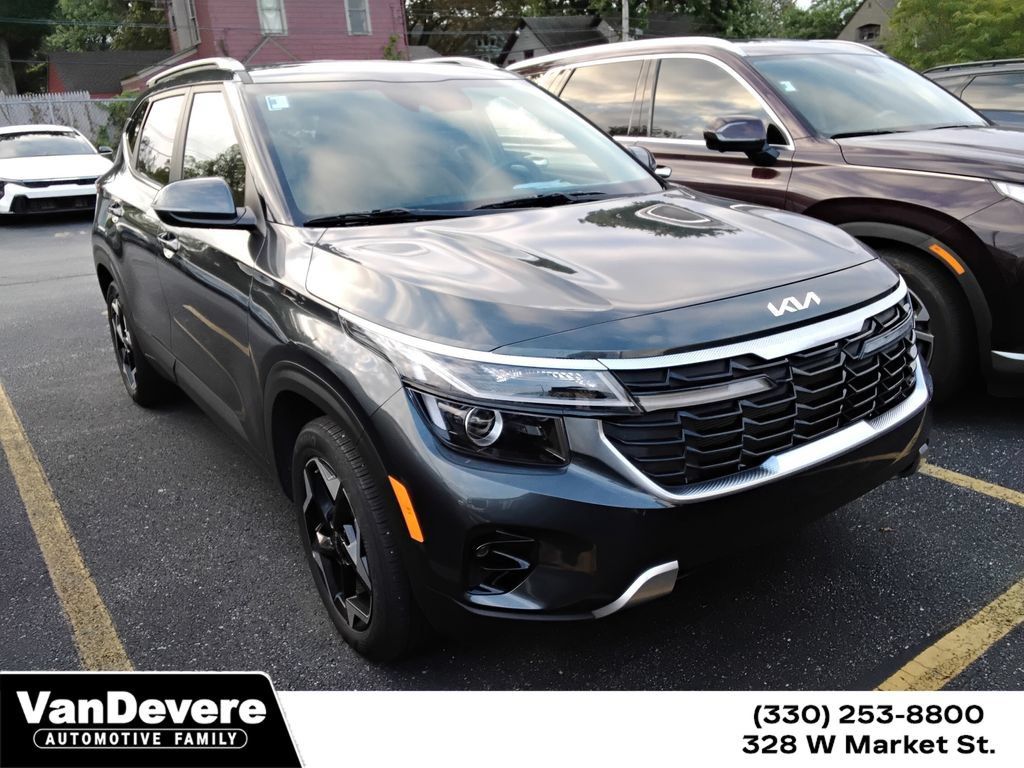 Used 2024 Kia Seltos EX FWD image 1