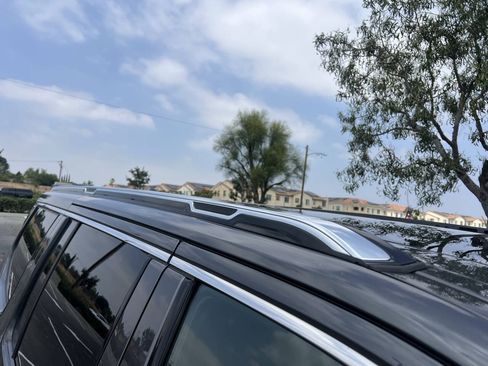 Used 2022 Jeep Wagoneer Series II w/ Premium Group I AWD/4WD image 32