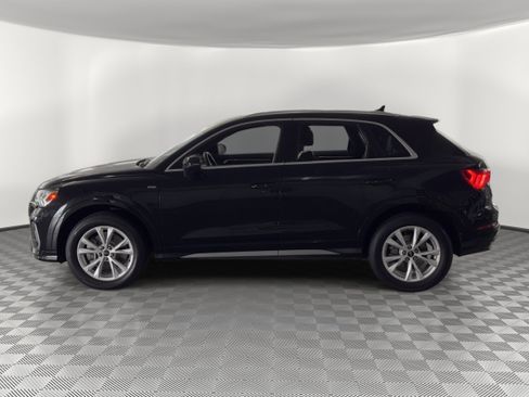 Used 2025 Audi Q3 2.0T Premium w/ Convenience Package AWD/4WD image 2