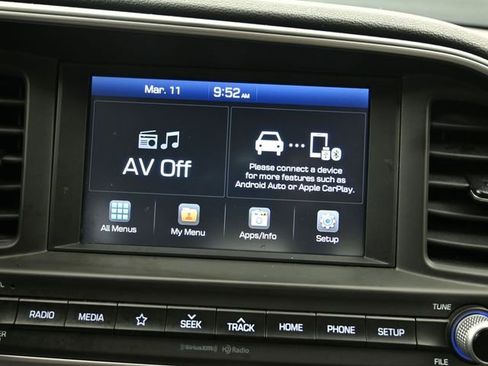 Used 2019 Hyundai Elantra SEL image 19