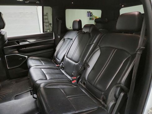 Used 2023 Jeep Wagoneer 4WD image 24