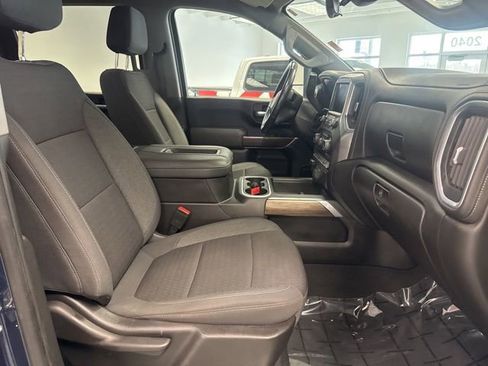 Used 2022 Chevrolet Silverado 3500 LT image 24