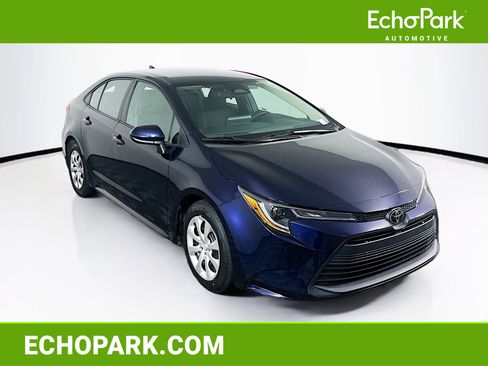 Used 2024 Toyota Corolla LE FWD image 1