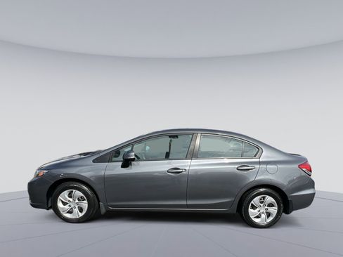 Used 2013 Honda Civic LX image 2