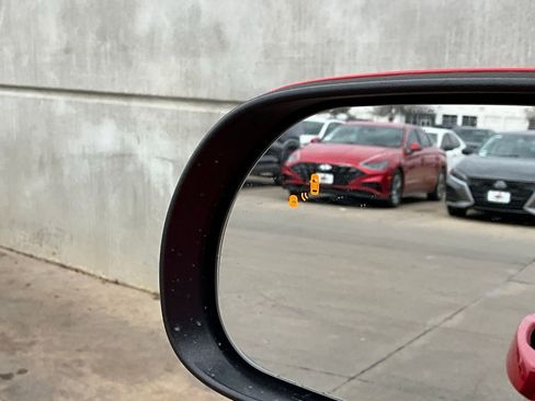 Used 2025 Kia Soul LX w/ LX Technology Package image 18