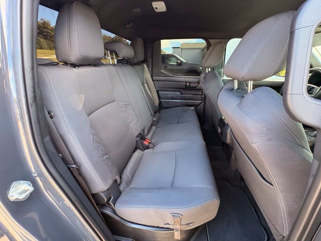 Used 2024 Toyota Tacoma SR5 AWD/4WD image 27