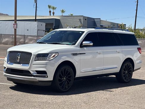 Used 2020 Lincoln Navigator L Black Label w/ Cargo Convenience Package AWD/4WD image 10