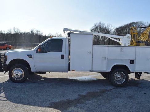 Used 2008 Ford F450 2WD Regular Cab Super Duty image 8