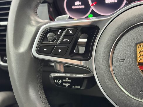 Used 2022 Porsche Cayenne Platinum Edition AWD/4WD image 19