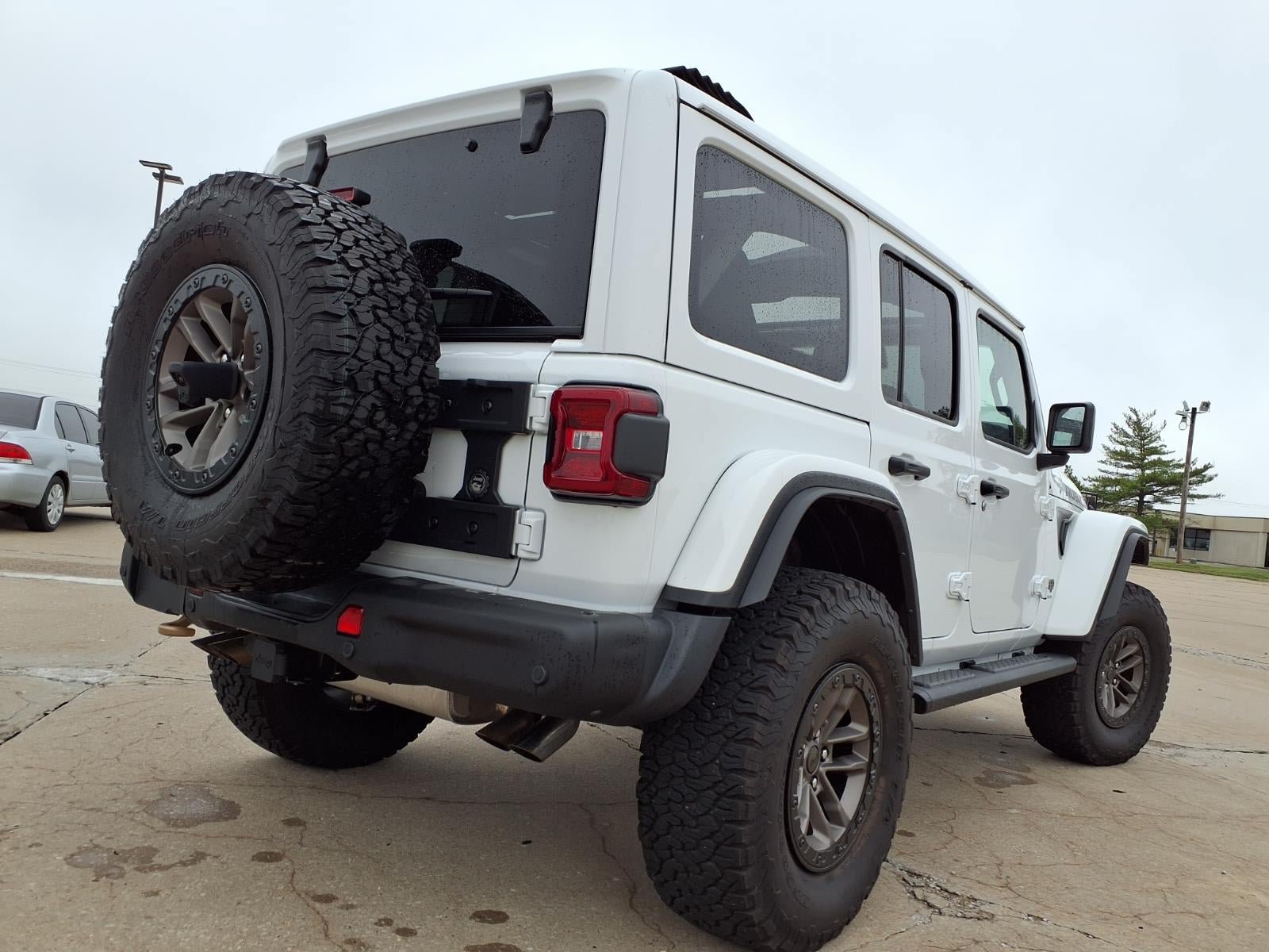 Used 2024 Jeep Wrangler Unlimited Rubicon 392 AWD/4WD image 34