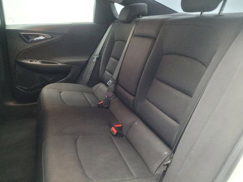 Used 2021 Chevrolet Malibu LT FWD image 18