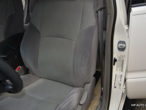 Used 2005 Toyota 4Runner SR5 RWD image 17