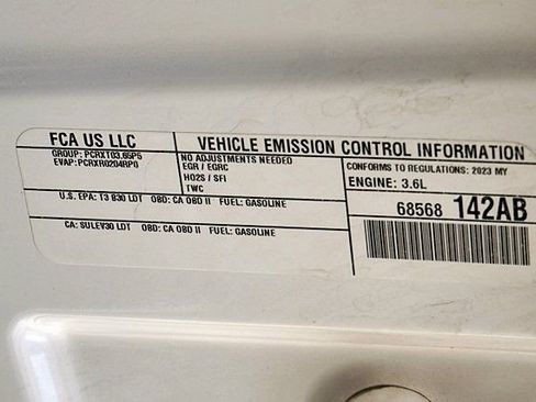 Used 2023 Jeep Grand Cherokee Altitude AWD/4WD image 36